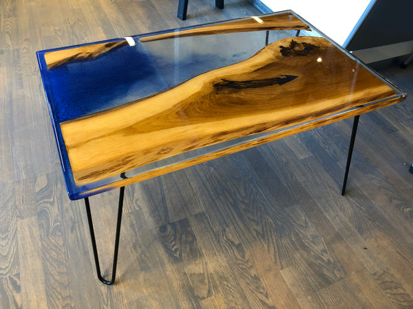 Sofabord med epoxy